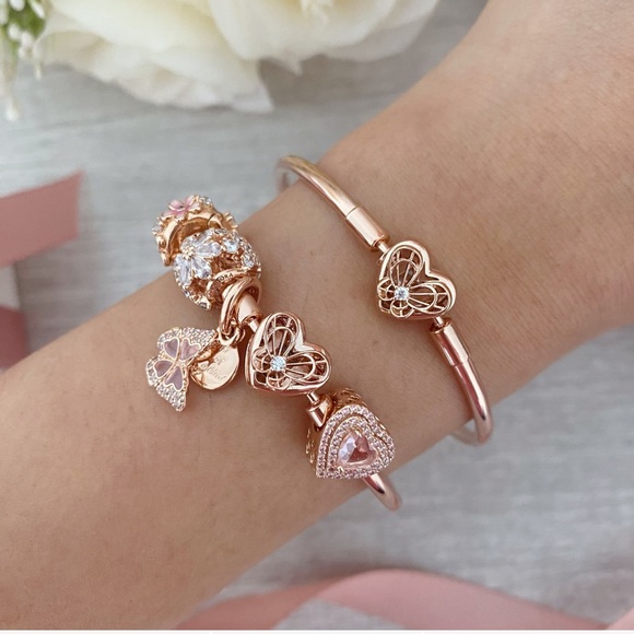 Pandora Limited Edition Rose Gold Clasp Heart&Butterfly Bangle - Picture 1 of 7